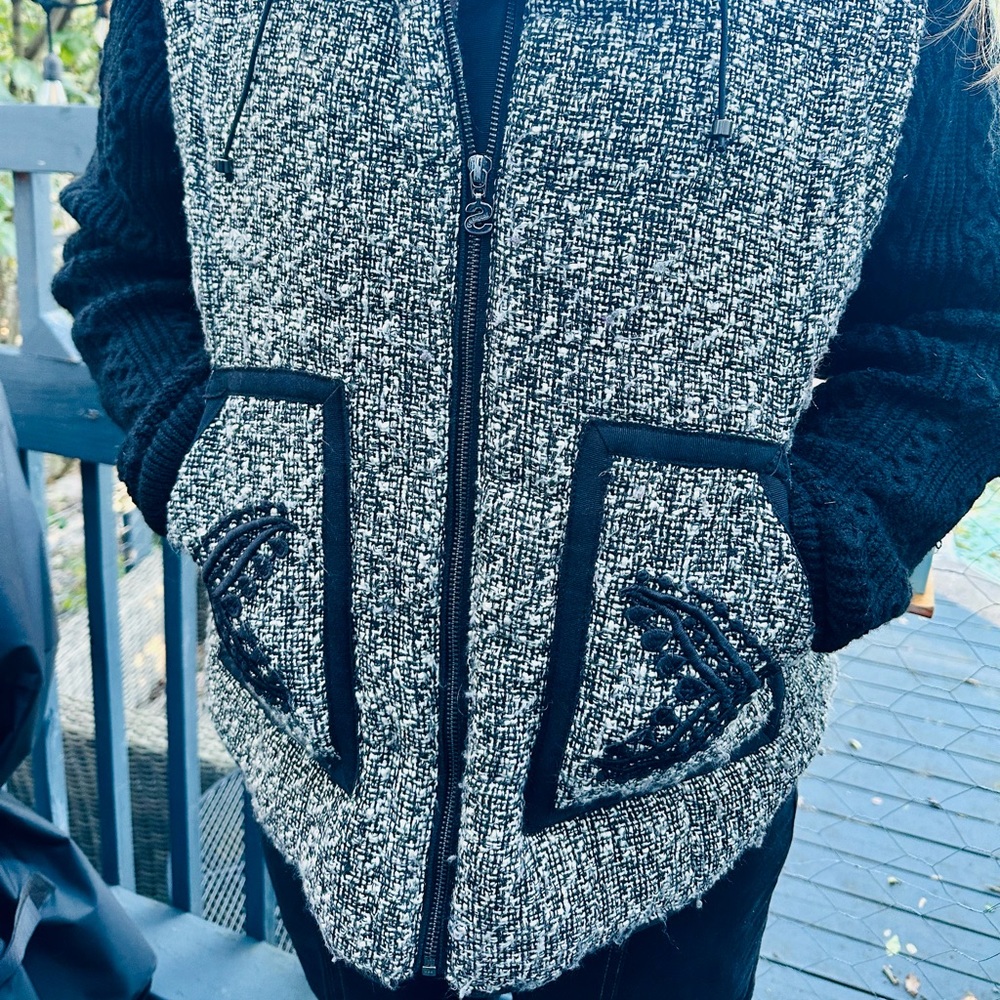 Desigual warm jackets with detachable sleeves